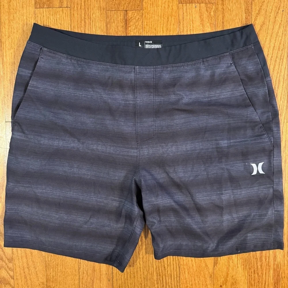 Hurley Men's Striped Shorts Black Size L